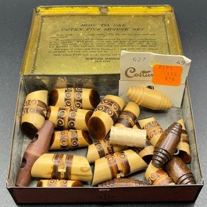 Vintage Wooden Barrel Buttons in Vintage Tin.